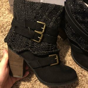 Sweater cuff boots